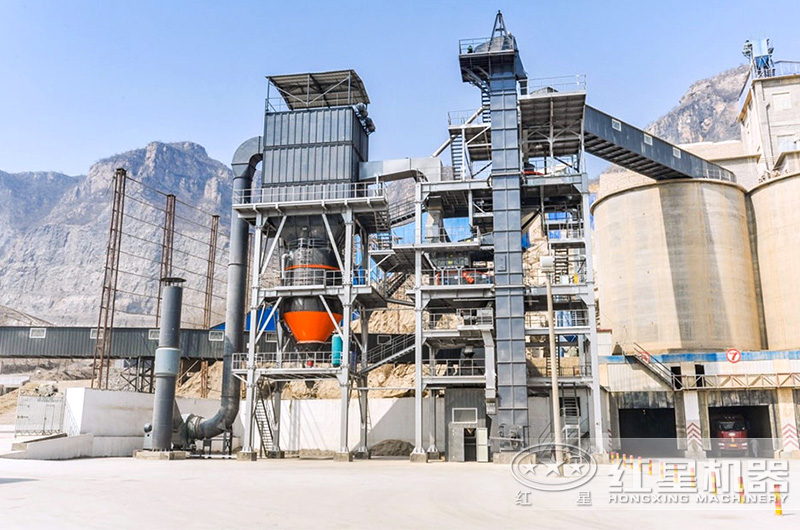 成套的干式制砂樓設(shè)備作業(yè)現(xiàn)場(chǎng) 成套的干式制砂樓設(shè)備作業(yè)現(xiàn)場(chǎng)