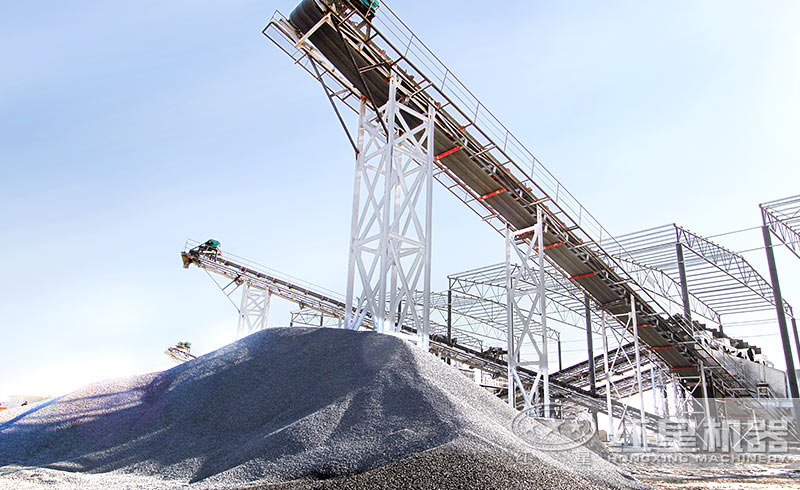 大型巖石破碎機生產(chǎn)現(xiàn)場 大型巖石破碎機生產(chǎn)現(xiàn)場