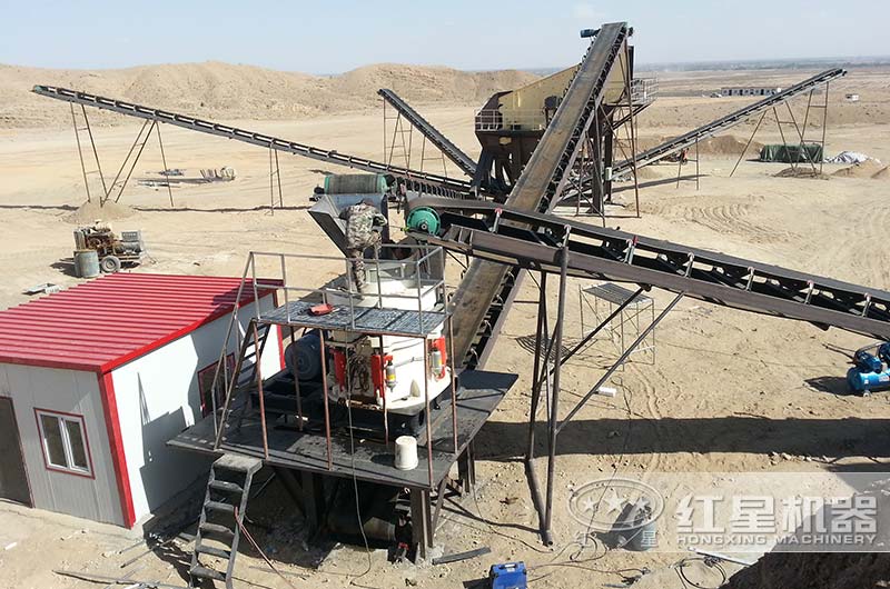 1750圓錐機(jī)作業(yè)現(xiàn)場(chǎng) 1750圓錐機(jī)作業(yè)現(xiàn)場(chǎng)